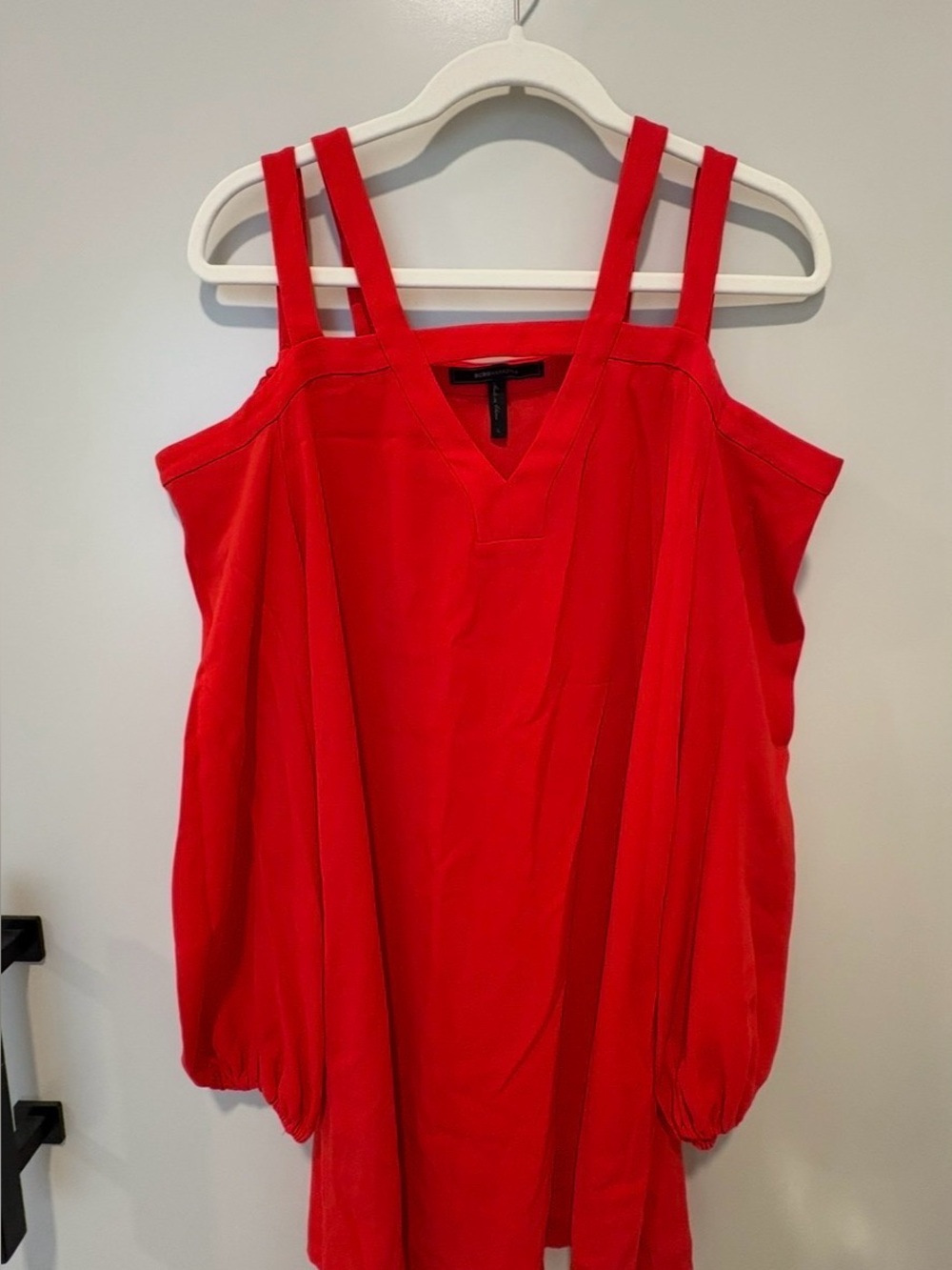 BCBGMaxAzria Red Cold-Shoulder V-Neck Tunic with Double Straps